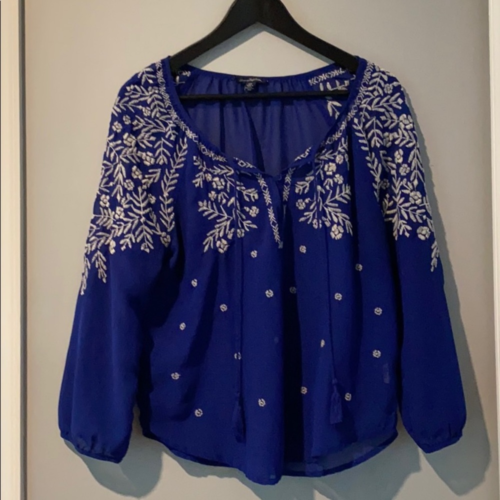 American Eagle top